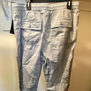 Gap pant, NWT. Elastic waist and ankle